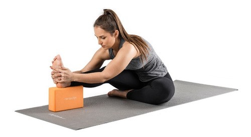 Bloco de Yoga: e seus benefícios para exercícios físicos  Tudo em Placas de  E.V.A., Bobinas de E.V.A. e Tatames de E.V.A.